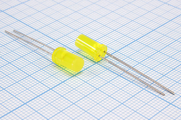 СД  5 x10 \жел\    8\120\жел мат\BL-C3137-T\ --- Светодиоды постоянного свечения